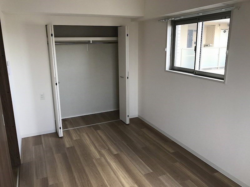 リラスクエア八尾宮町Ⅱ ベッドルーム