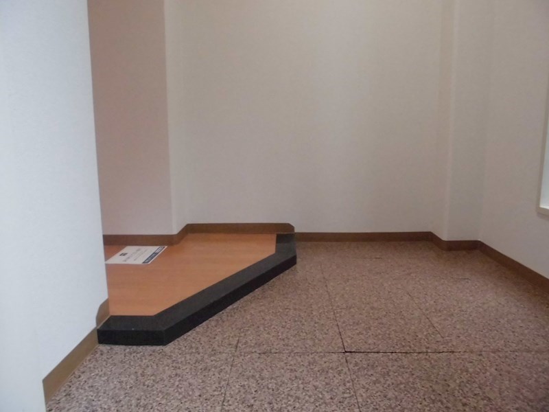 グランドゥール西岡 玄関