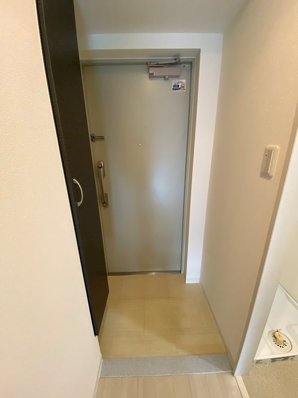 ツルトスコⅡ番館 玄関