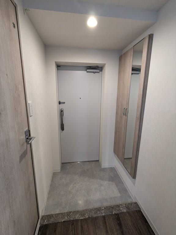 プローシュ 玄関