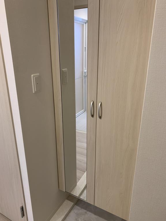 テ レジャンデール護国寺WEST 玄関