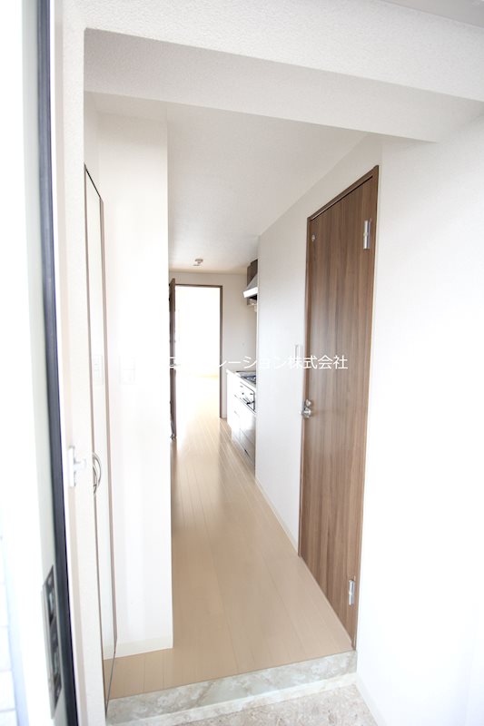 グリンヒル本郷元町 玄関