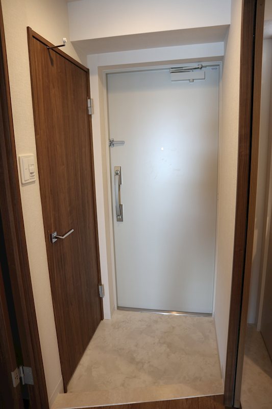 ピエールエスポア 玄関