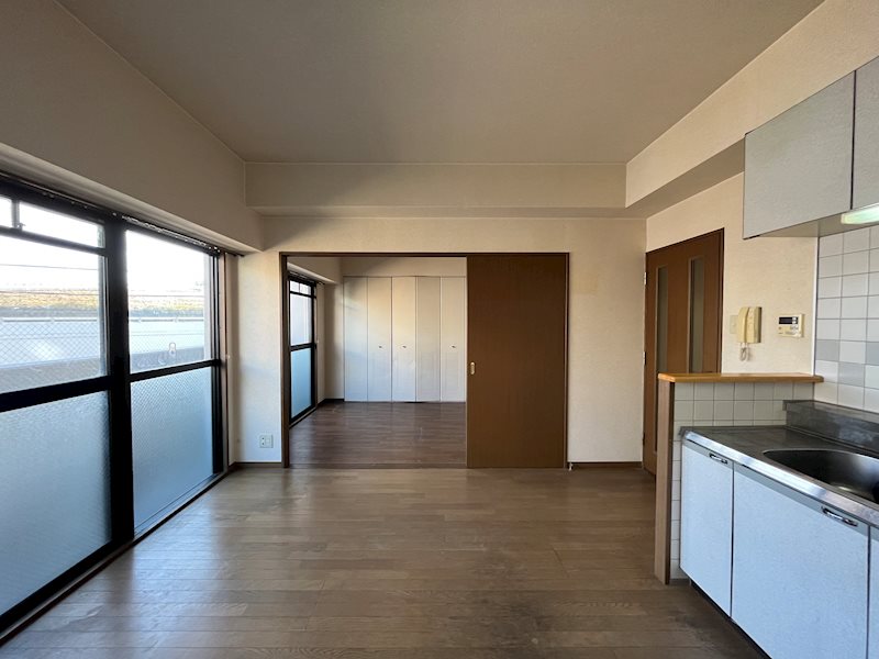 ミレニアム リビング