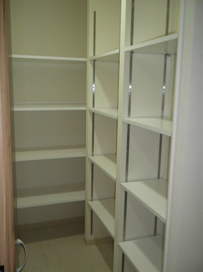 フロイデ川添 玄関