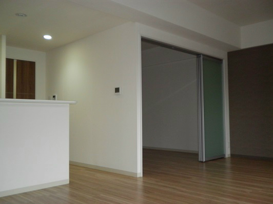 フロイデ川添 リビング