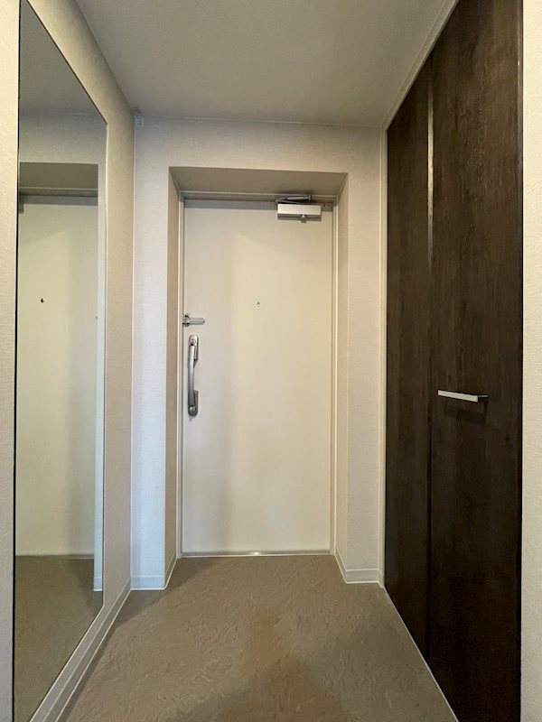 ビオトープ味原町 玄関