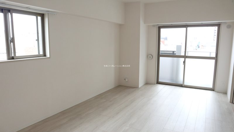 COMFORT RESIDENCE NIPPORI リビング