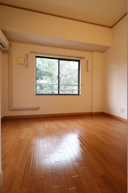 ボヌール嵐山 リビング