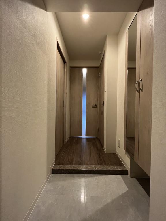 プラナ北上野 玄関