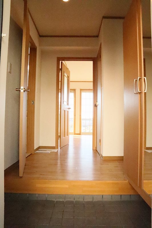 ツインコートいたくら 玄関