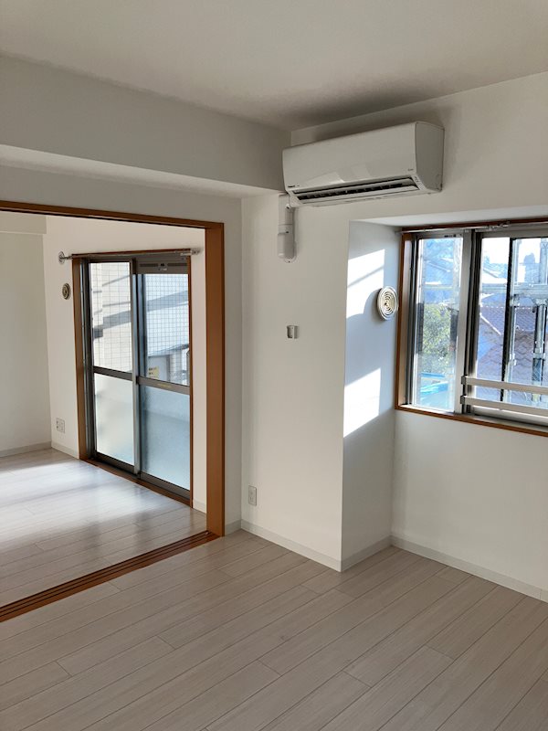 シャン・ド・ローズ リビング