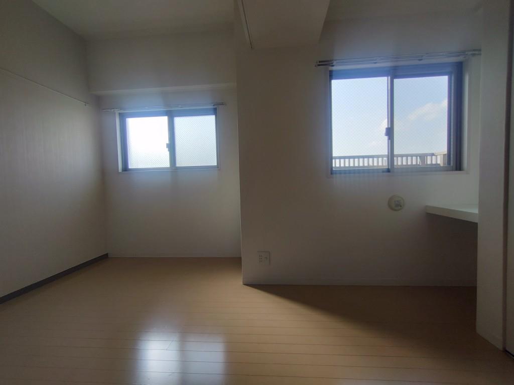 エムロード ベッドルーム