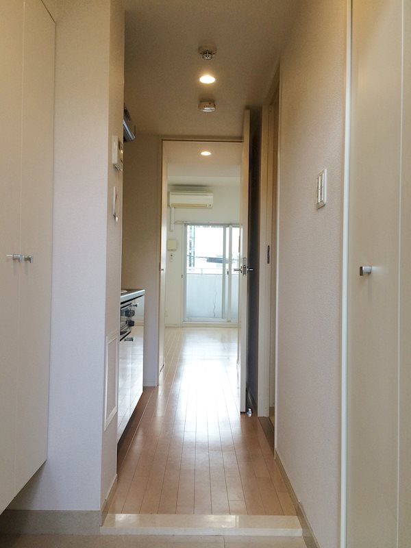 セイワパレス大阪城北 玄関