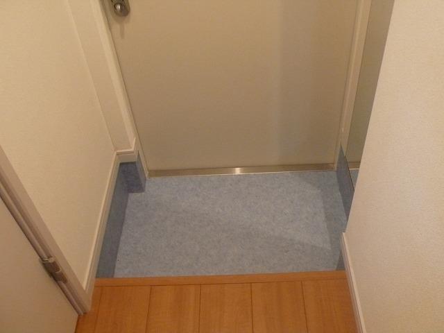 メゾン･ド・ルピナス 玄関