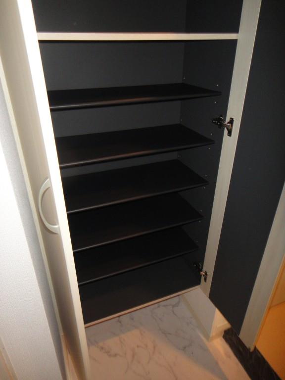 フォーチュン ドゥミール 玄関