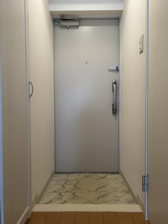 ラマージュ町屋 玄関