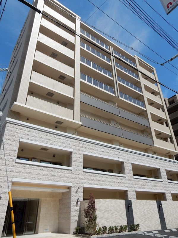 鉄筋コンクリート造9階建て