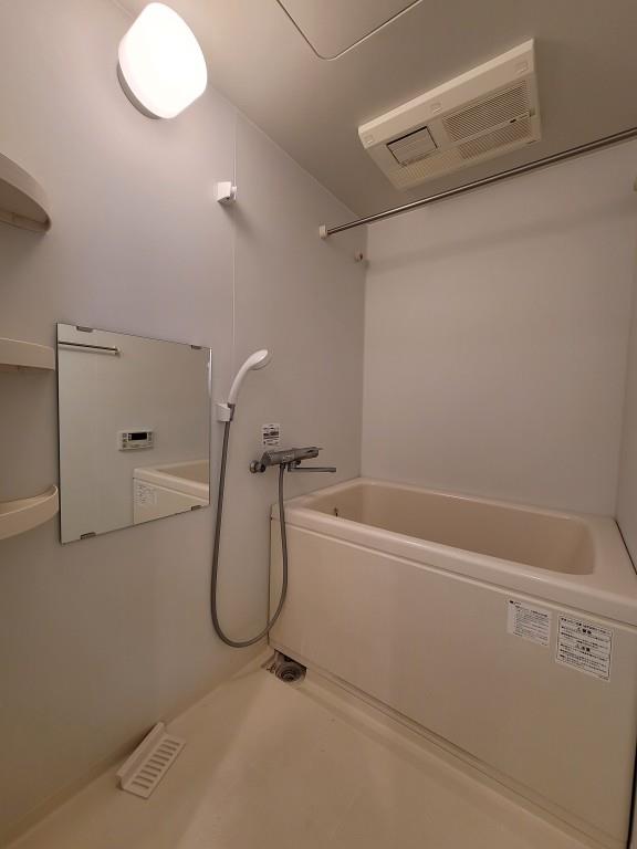 ニューボンデージ 風呂画像