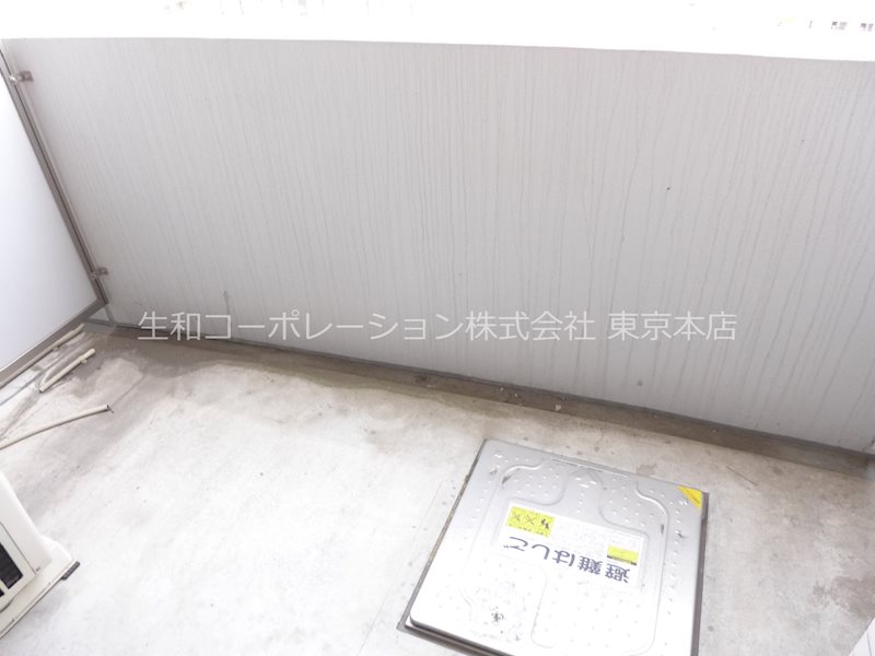 ニューボンデージ ベランダ