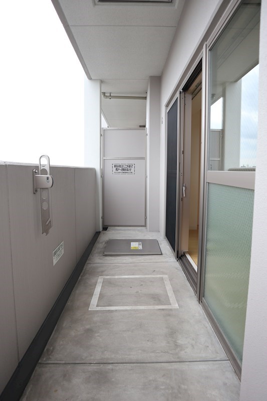 ヴィルヌーブエスケーエイチ ベランダ