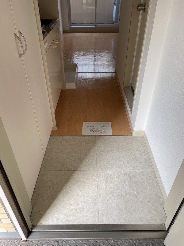 セジュール田町 玄関