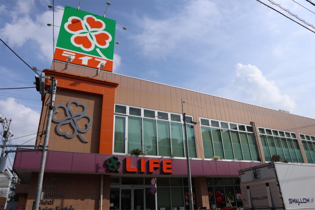 シュヴァルベ森下 玄関