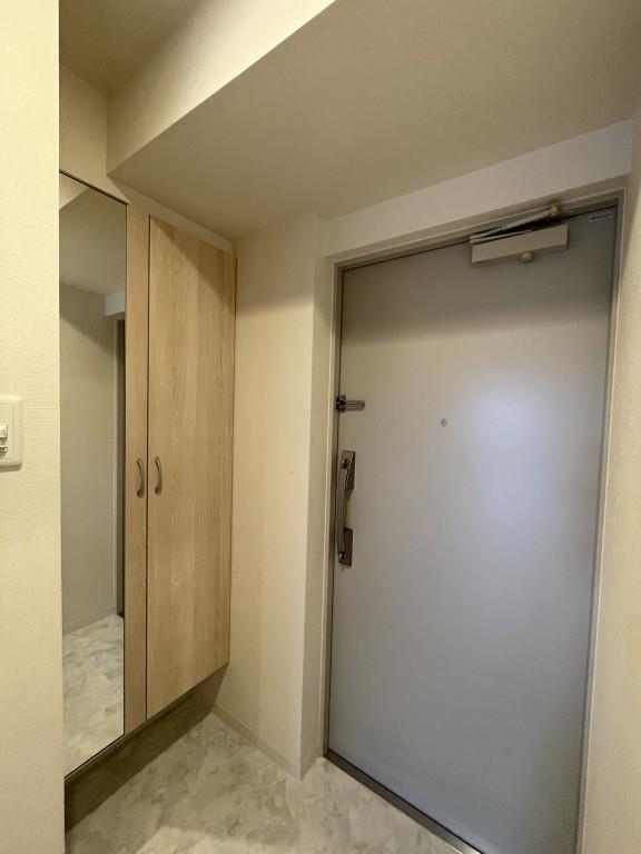 GARDEN COURT A 西高島平 玄関