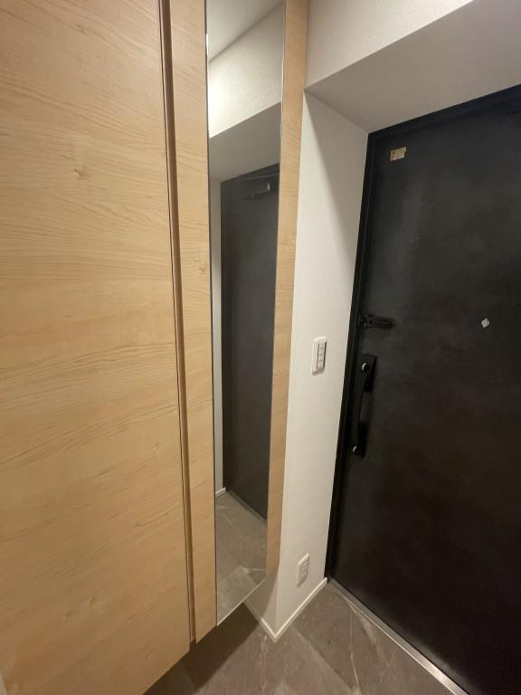 FLレジデンス新宿Ⅲ 玄関