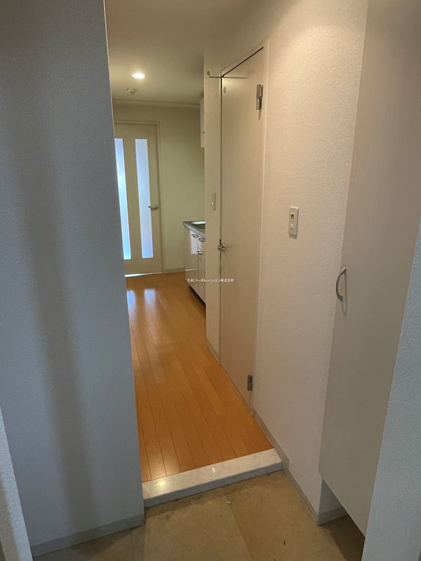 ヴィラージュ横浜 玄関