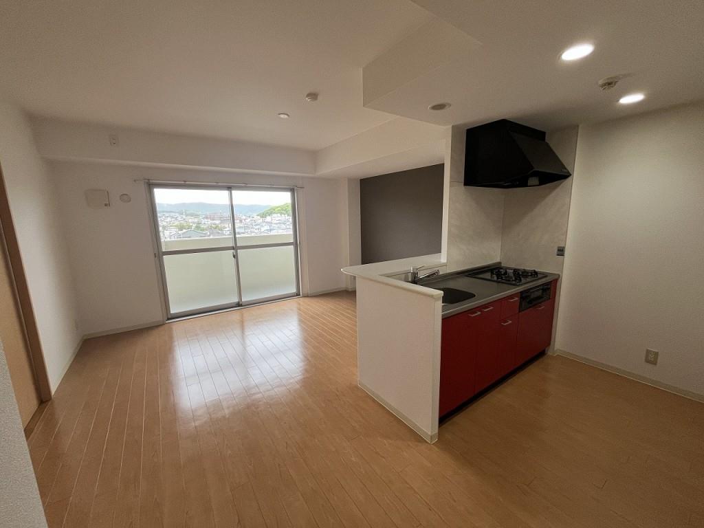 グラティ リビング