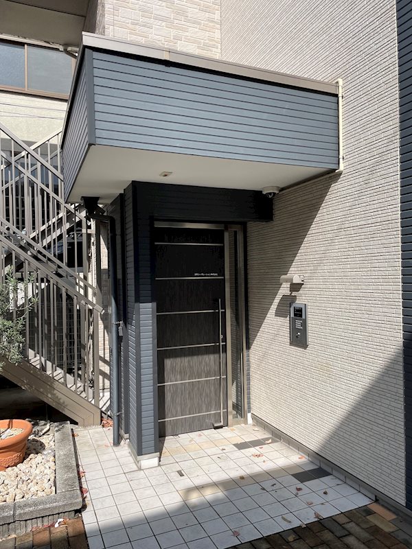 Three M その他外観1