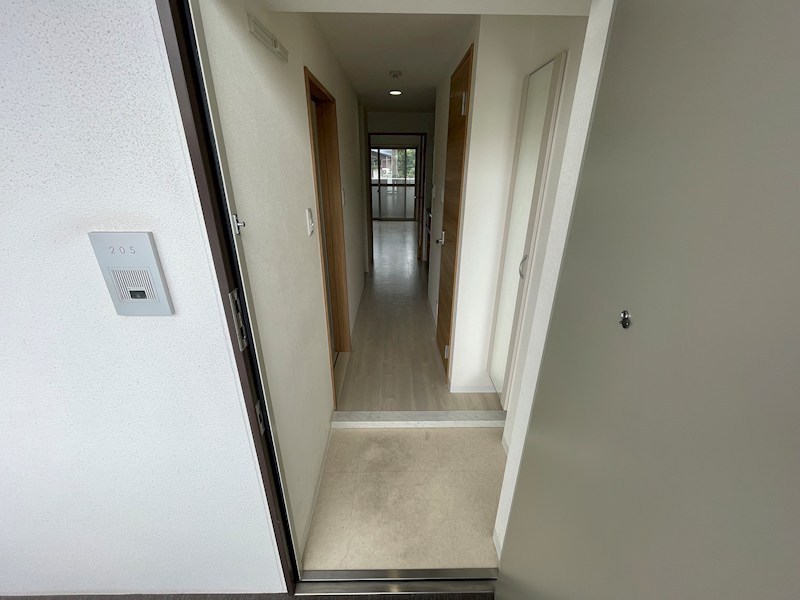 レジデンス南桜塚 玄関