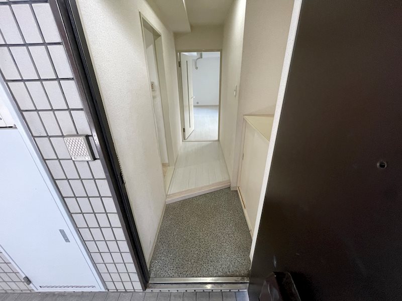 Ｔ-COURT 玄関