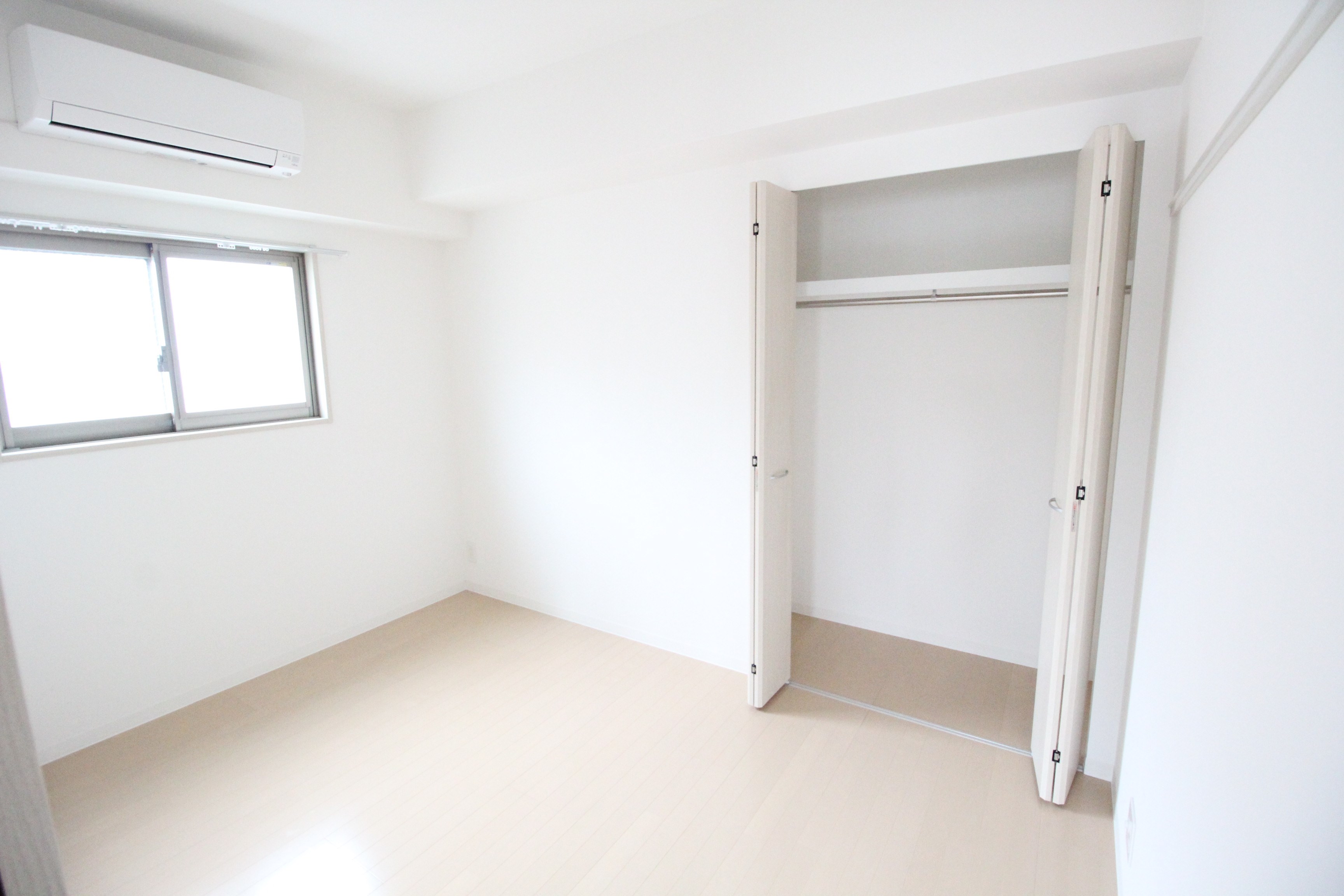 クレシェンテ月島 ベッドルーム