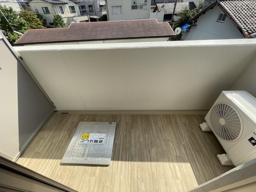 M.R Residence ベランダ