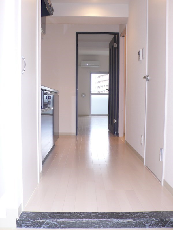 オズ レーベル 玄関