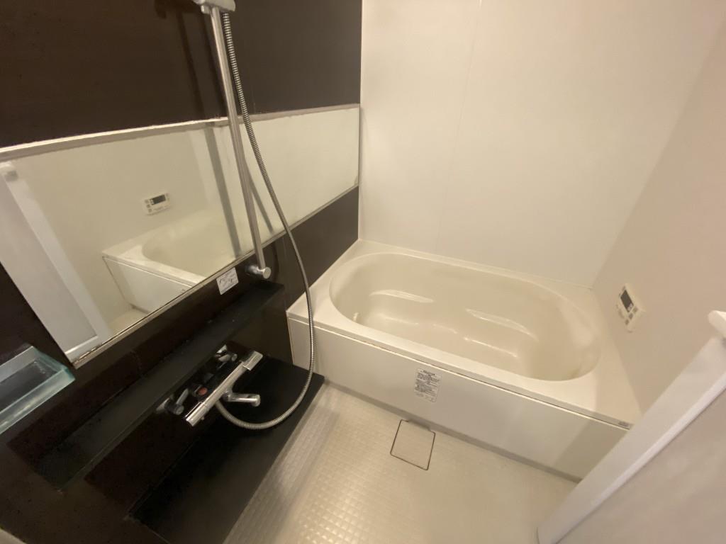 LaCASA江坂 風呂画像