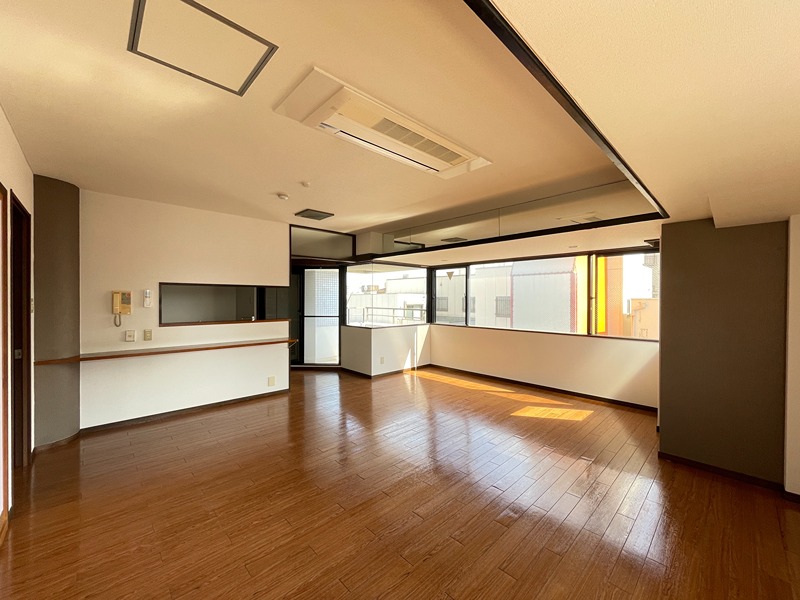 セイワパレス四天王寺 リビング