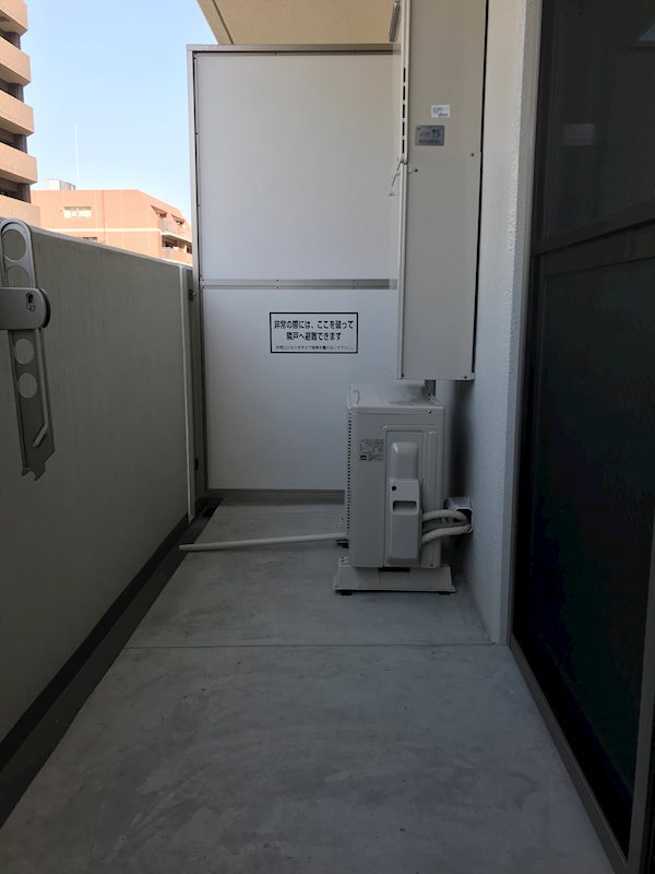 ノーブルスクエア新町 ベランダ