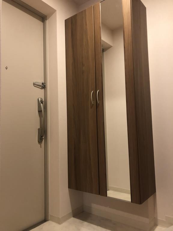 クリア 岩本町 玄関