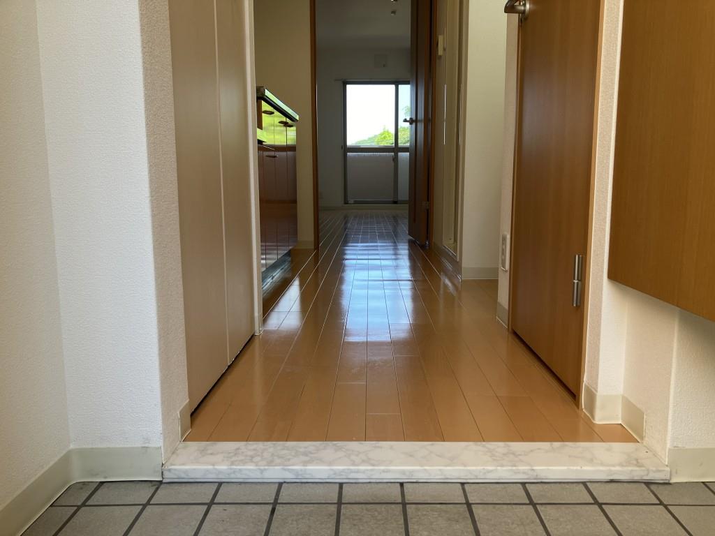 ツルトスコ南落合 玄関