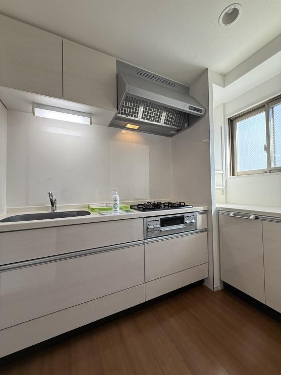 JASPER御堂筋本町 キッチン