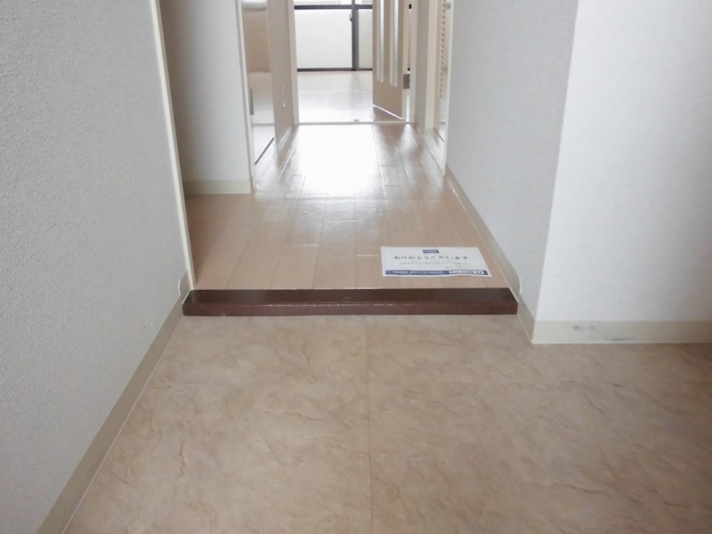 ヴィルヌーブ・ソシア 玄関