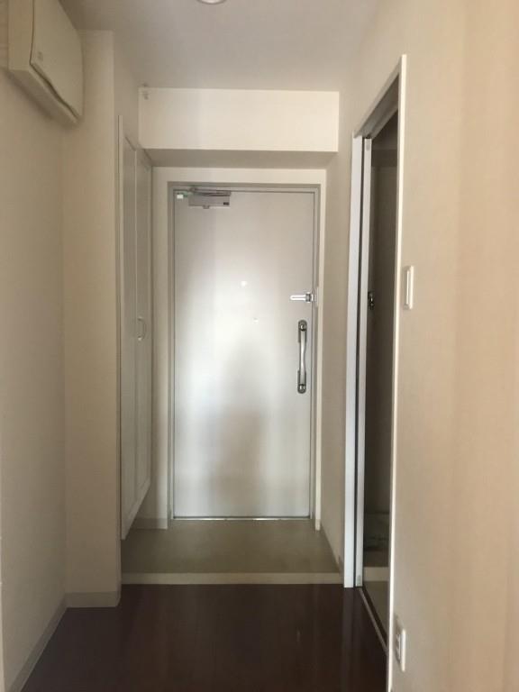 リバーサイドプレーヌ 玄関