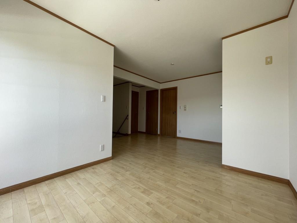 マーベラスコート(東大阪) リビング