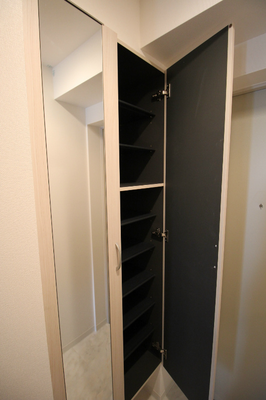 ファミーユ 玄関