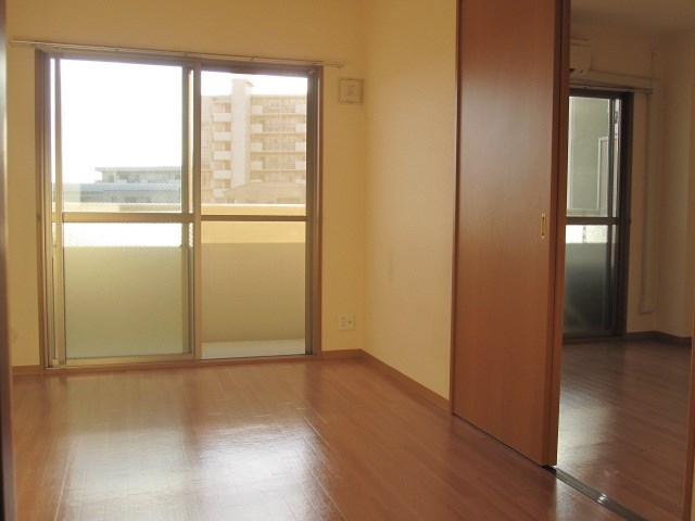 ルミエール・りんくう ベッドルーム