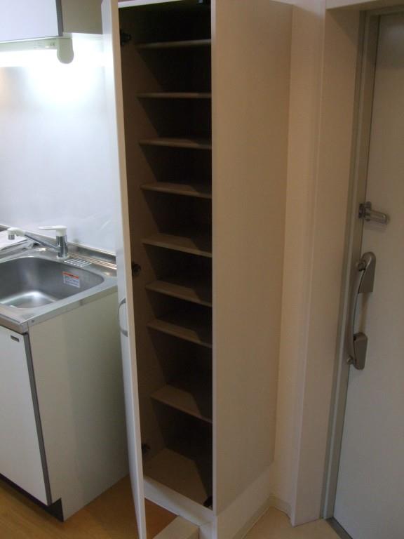 チェリーコート西小山 玄関