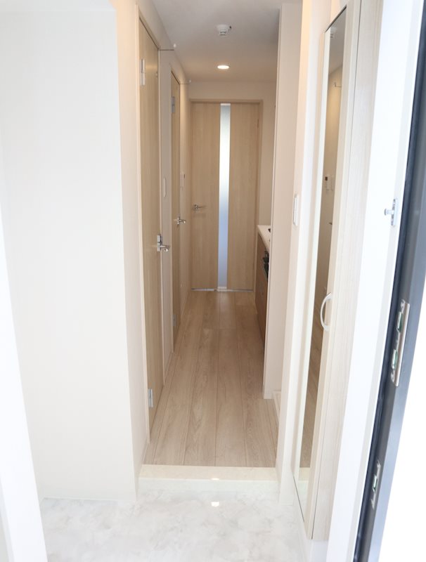 Noir et Blanc並木 玄関